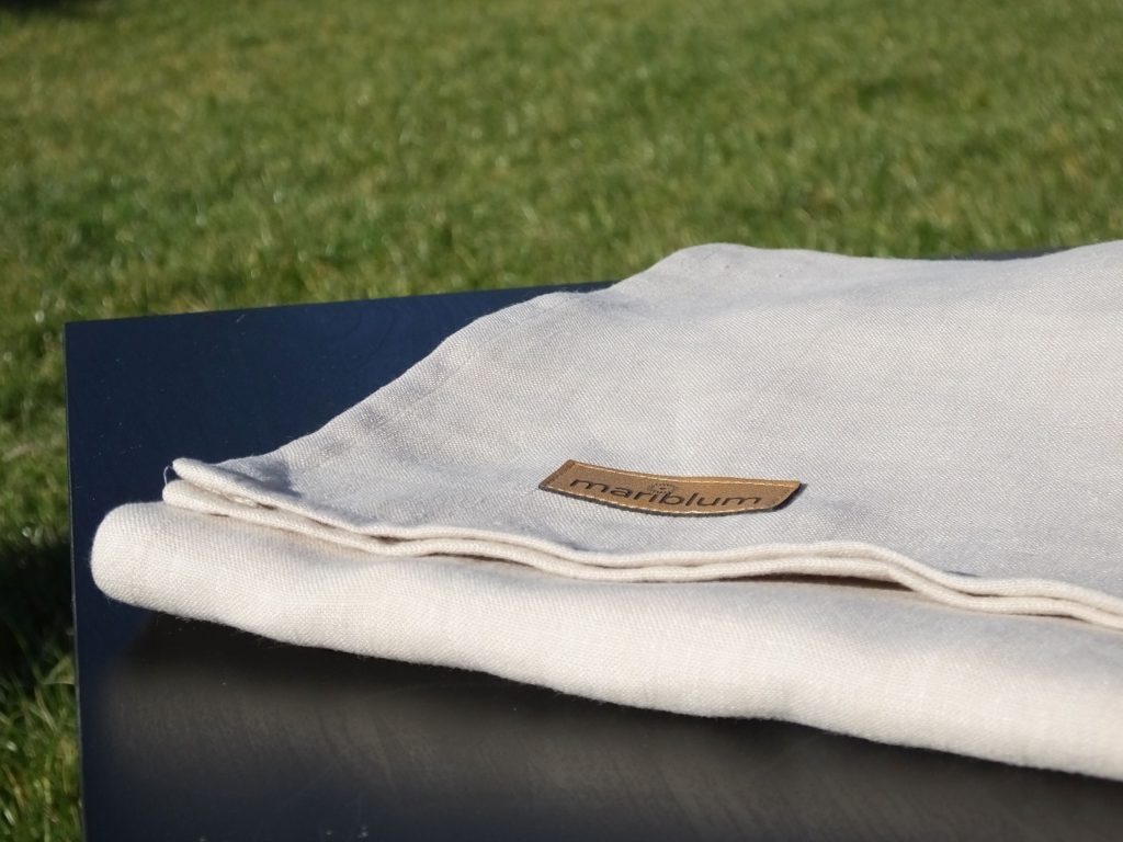 Porte-bébé-nature-en-chanvre