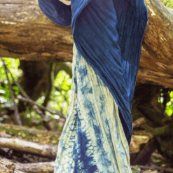 sea-breeze-blue-babywearing-sling
