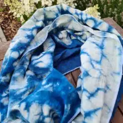 blu-foulard-in-cotone-biologico-azzuro-brezza-marina-mariblum