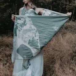 green-white-babywearing-sling-made-of-cotton-elephant-baby-carrier