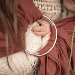 Fionda ad anello scoiattolo marrone in canapa