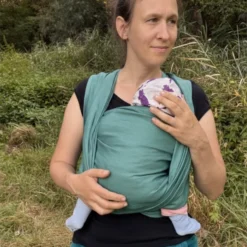 Écharpe en chanvre turquoise - bébé dort